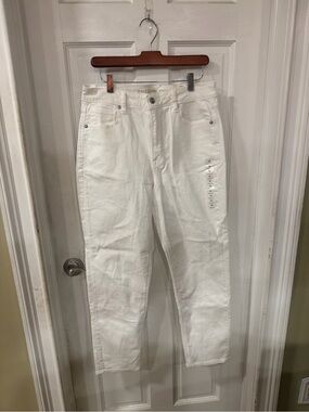 American Eagle white mom jeans